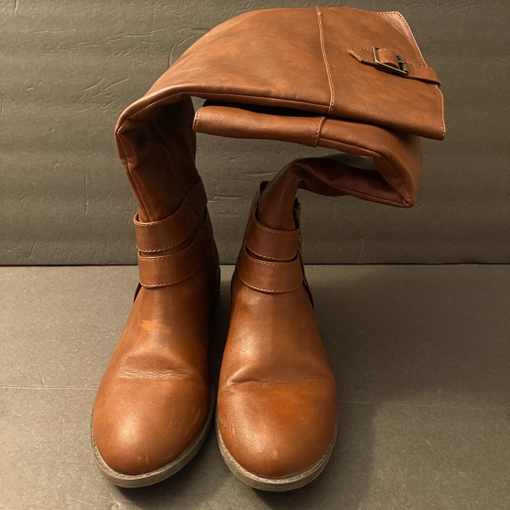 American Eagle Boots Size 9 ( ON SALE )